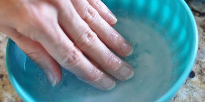 anti-fungal nail bath
